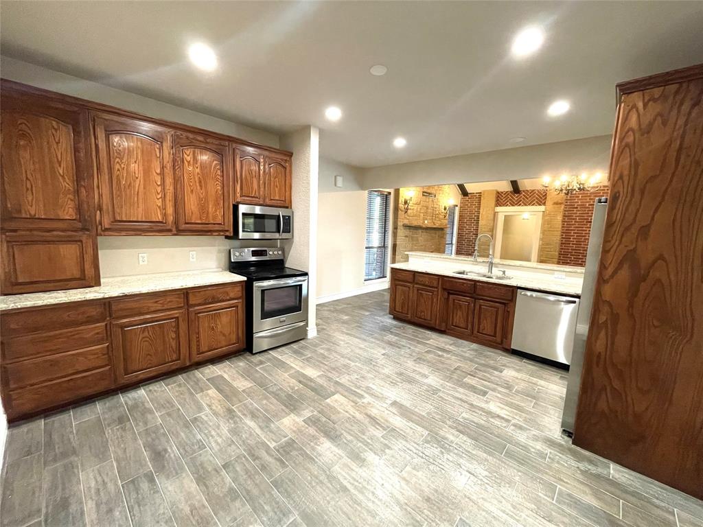 Oakwood Estates - Residential Lease