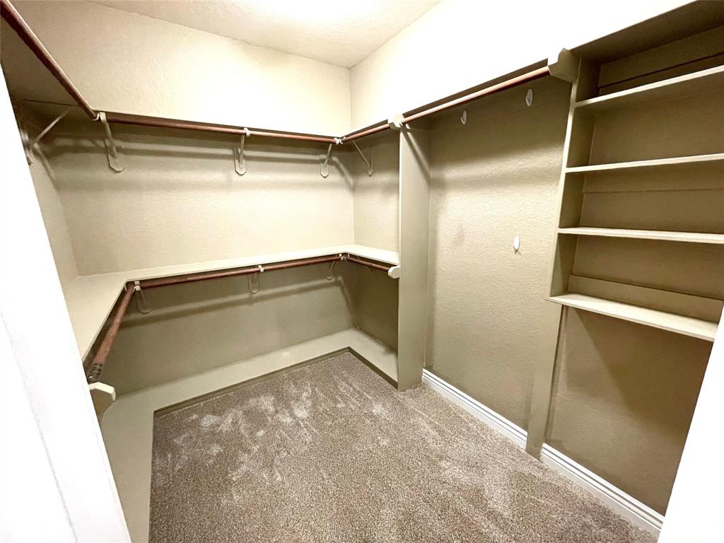 Oakwood Estates - Residential Lease