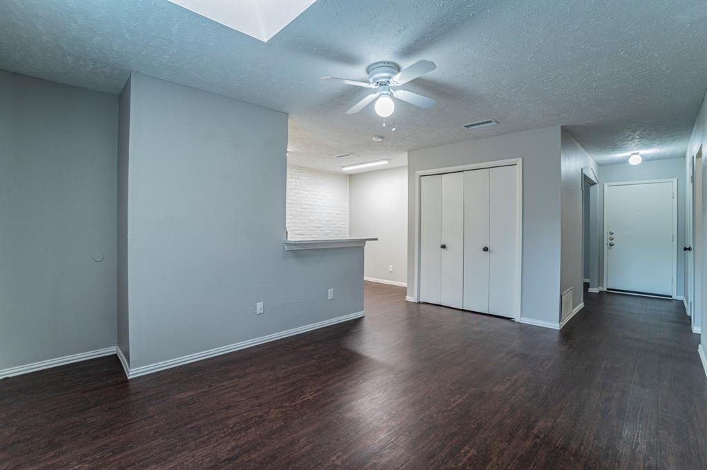 Mountain Creek Twnhs 02 - Residential