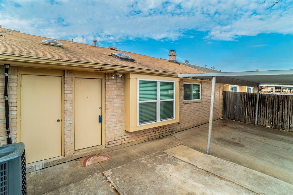Mountain Creek Twnhs 02 - Residential