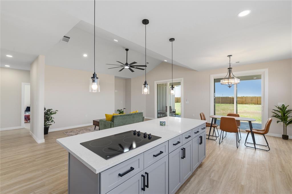 LONGHORN PHASE 1 - Residential