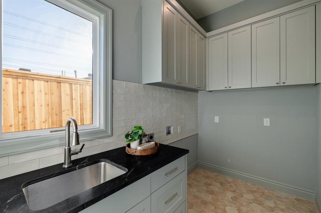 Williams Caruth - Residential