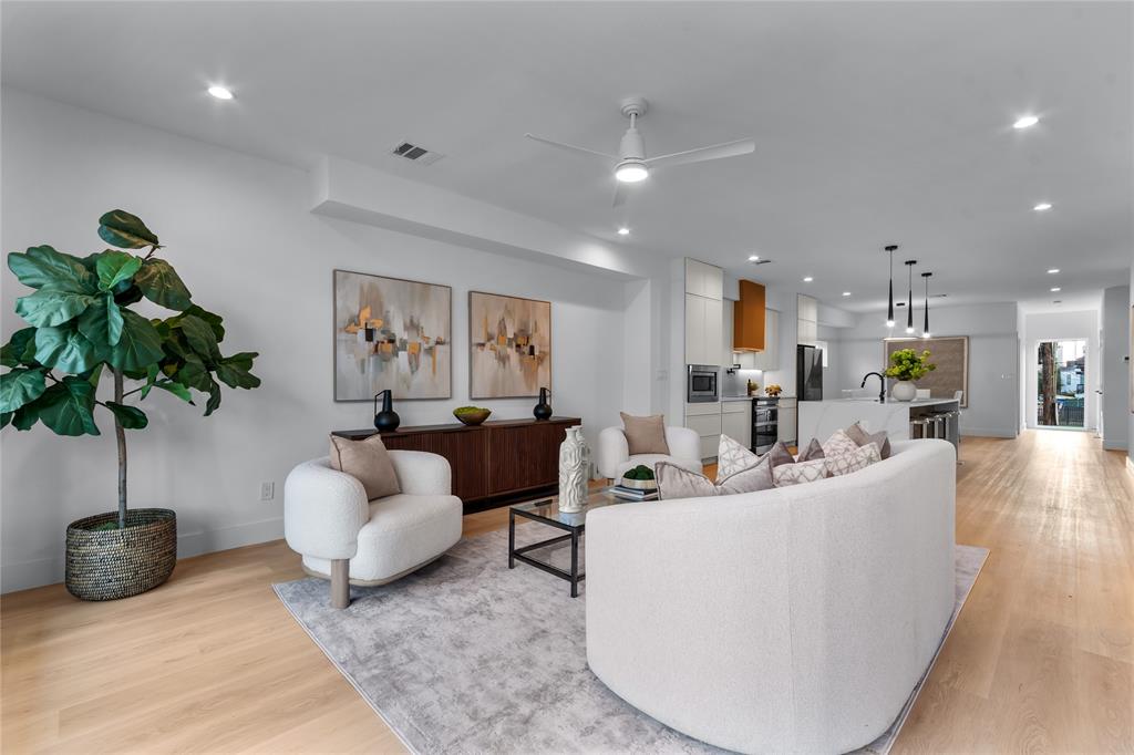 Hollyville - Residential