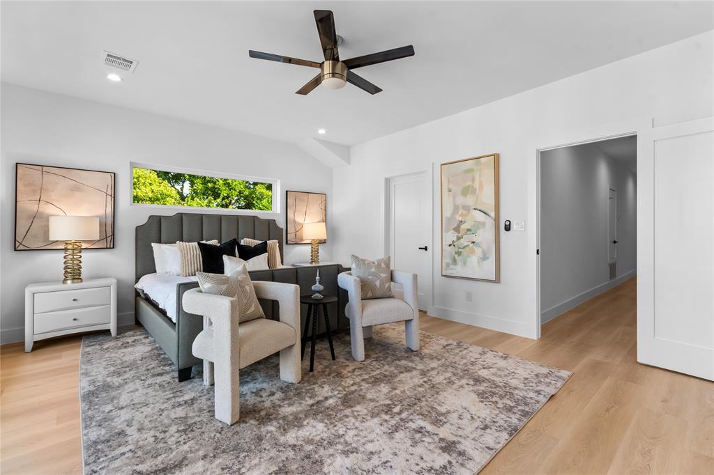 Hollyville - Residential
