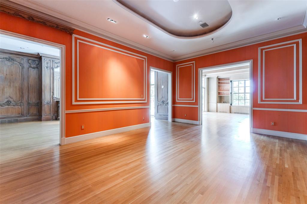 Mansion Residence - Residential