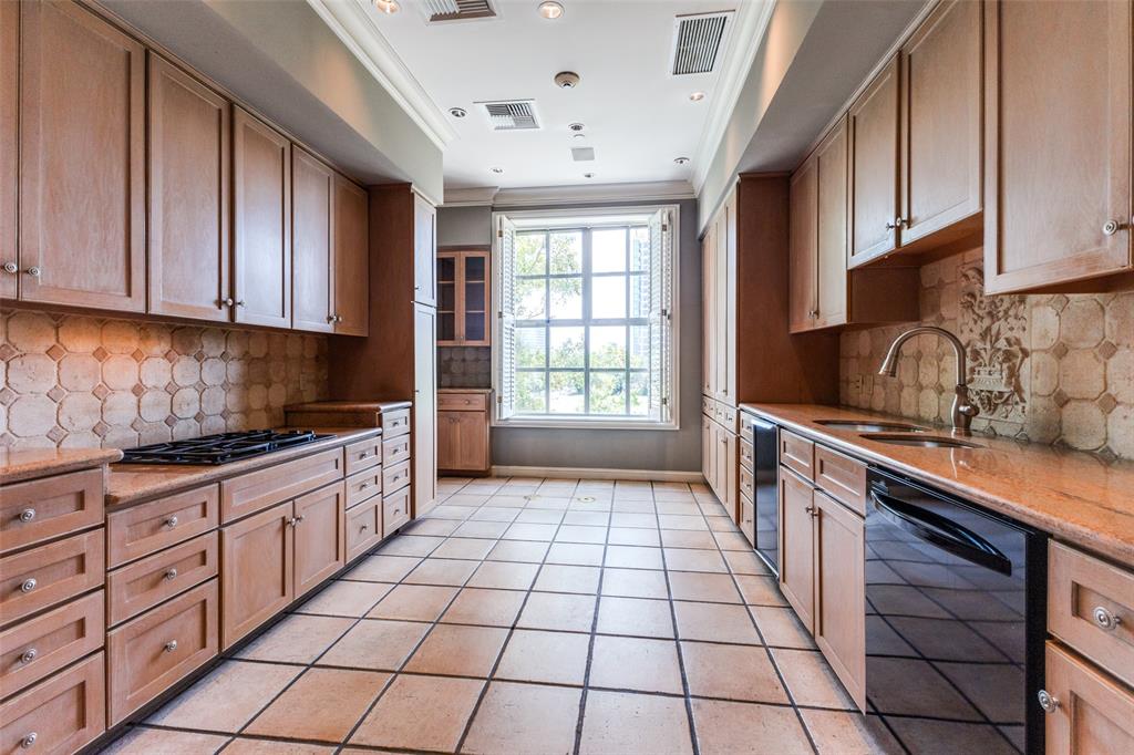 Mansion Residence - Residential
