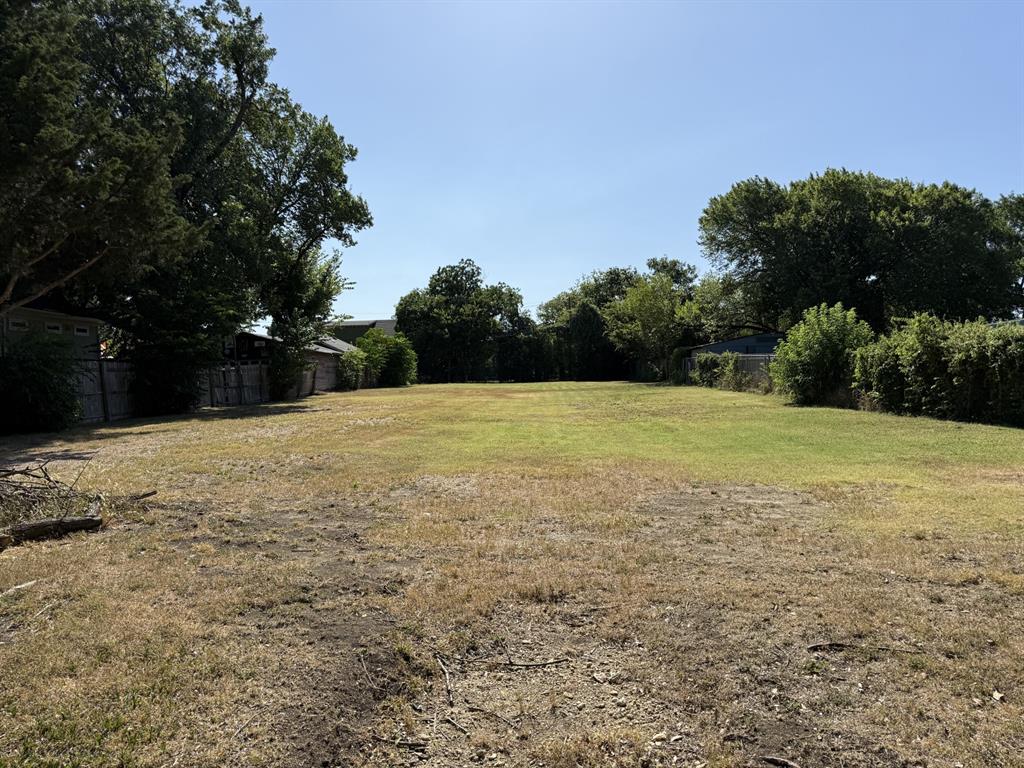 Build Your Custom Dream Home in Historic Ryan Place

Presenting a rare opportunity to secure a premier, cleared lot in the highly sought-after Ryan Place neighborhood. This expansive property offers a true blank canvas for you to design and build the custom home of your dreams. The lot boasts beautiful mature trees near the sidewalk and a deep, open build site, perfectly balancing natural shade with ample space for a large residential footprint and outdoor living area.

Situated in a beautiful community known for its architectural charm, tree-lined streets, and vibrant neighborhood culture, this lot provides the ideal setting to create a masterpiece that seamlessly integrates with the historic character of the area. Enjoy the everyday convenience of being just minutes away from Fort Worth's Medical District, Magnolia Avenue, and the Near Southside, offering premier dining, shopping, and entertainment.

Whether you are envisioning a classic Craftsman or a stately traditional home, this improved, ready-to-build lot is an exceptional foundation. Do not miss your chance to put down roots and build a legacy property in one of Fort Worth's most beloved historic neighborhoods.