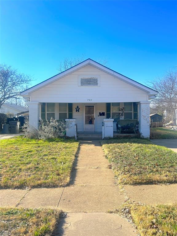 Looking for affordability in the heart of Graham? This versatile 3-bedroom, 2-bathroom home presents an excellent opportunity for both first-time buyers and savvy investors. Currently utilized as a successful month-to-month rental, it is perfectly positioned to capitalize on Graham’s high demand for affordable rental housing. Whether you are looking for a primary residence or a turnkey addition to your portfolio, it is ideally located near the historic downtown Square, local schools, churches, restaurants, and the hospital district. Convenience is right at your doorstep. This home is ready for its next chapter—whether that’s a fresh start for a new family or a smart investment for your future. Don't miss out on this chance to own a piece of Graham. Sellers are motivated and eager to see all offers!