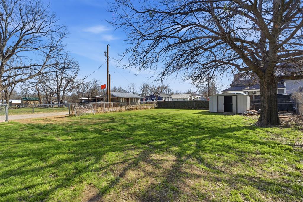 Lipan - Residential