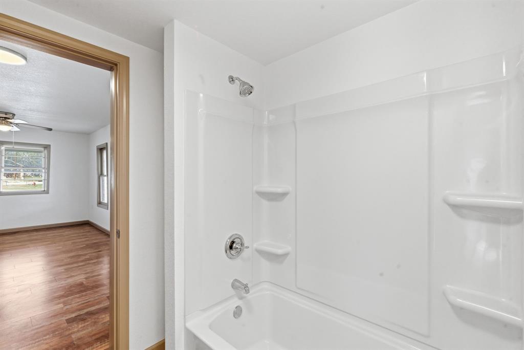 Lipan - Residential