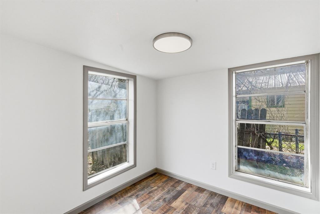Lipan - Residential