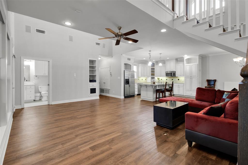 LT 21 BLK 1 HOLLY RIDGE ADDN - Residential