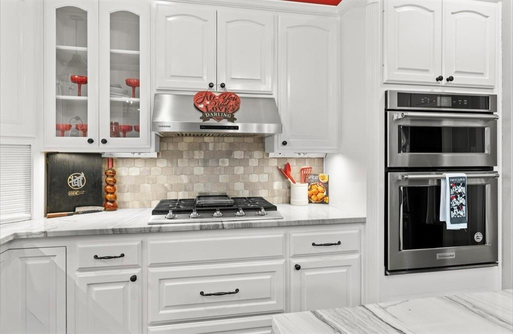 LT 21 BLK 1 HOLLY RIDGE ADDN - Residential