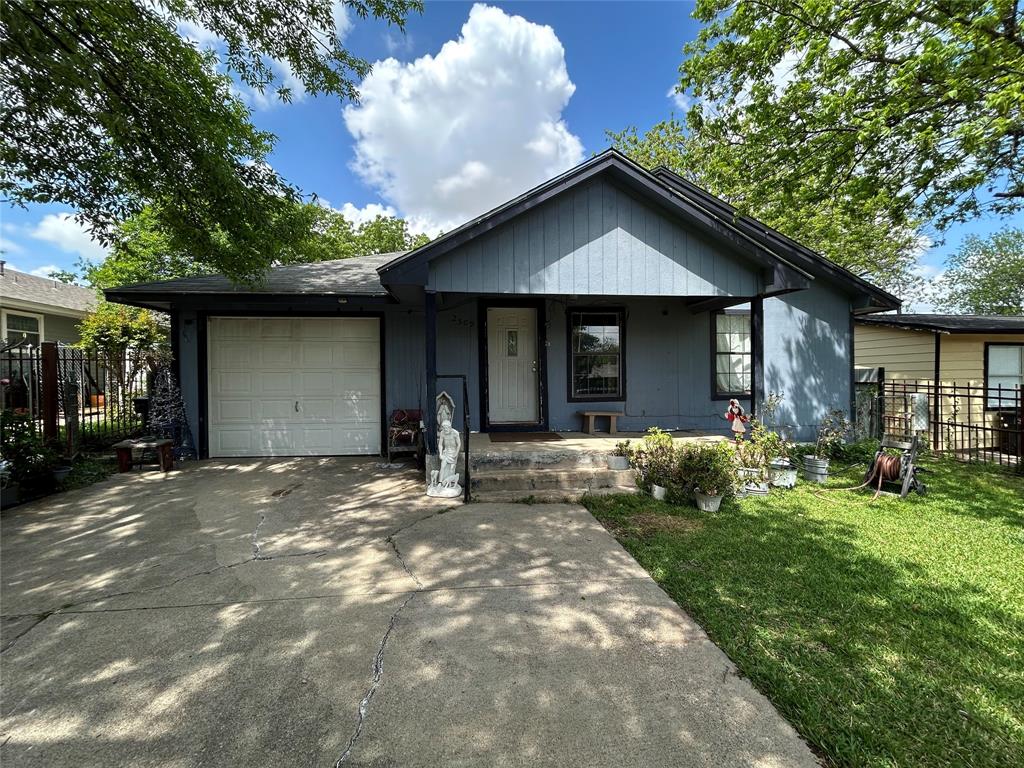 This is a spacious, conveniently located home near schools, shopping, downtown FW and Fort Worth Stockyards. This home features 3 beds 2 baths, 2 laundry units, bonus rooms and a guest suite with kitchenette. Garage providing security and protection from the elements with room for 2 vehicles and direct access to home. The front of the home features an ornamental iron fence and covered porch, providing additional space for family gatherings and relaxation. This is a great home for a large or growing family. Property SOLD AS-IS. Seller offering concessions toward buyer closing costs, repairs or upgrades with acceptable offer.
All information provided is deemed reliable but not guaranteed. Buyer and Buyer’s Agent to verify all information, including but not limited to square footage, schools, taxes, restrictions, and property condition. Listing Broker and Seller make no warranties, expressed or implied