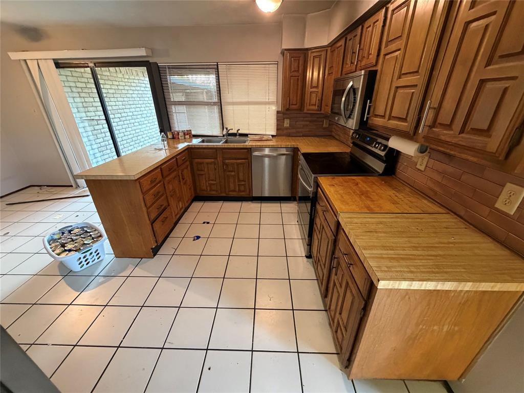 Woodlake 9 - Residential