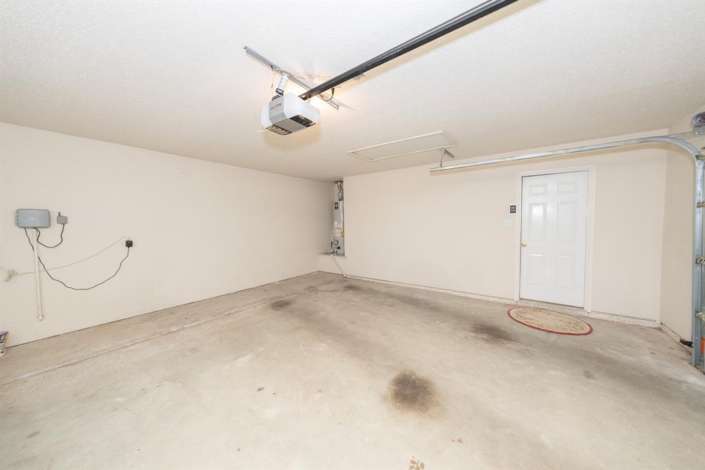 RIVERCHASE - Residential Lease