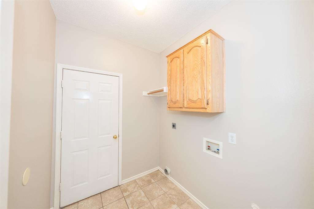 RIVERCHASE - Residential Lease