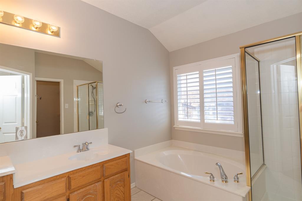 RIVERCHASE - Residential Lease