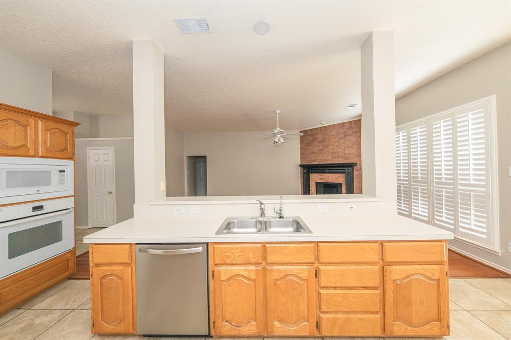 RIVERCHASE - Residential Lease