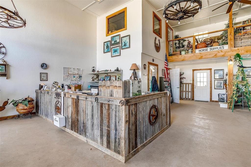 528 SURVEY: GLENN JAMES A - Commercial Sale