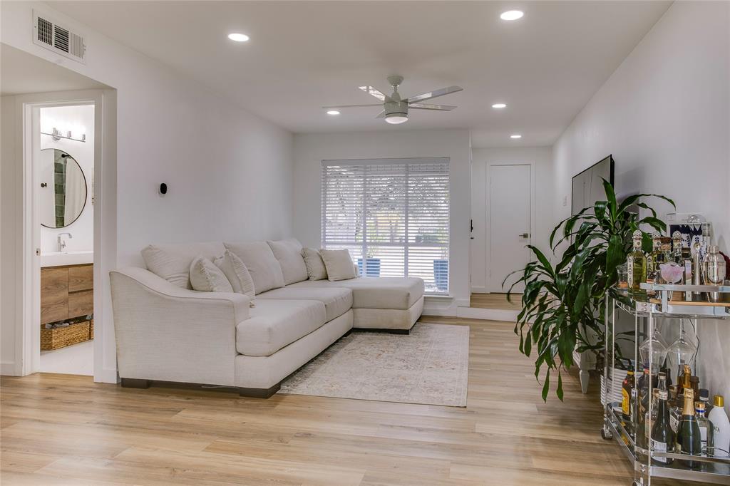 Crestview East 02 - Residential