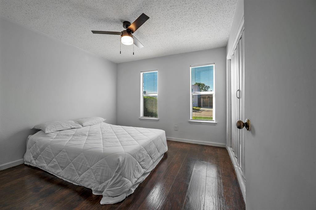 Woodlake Fourplex - Residential