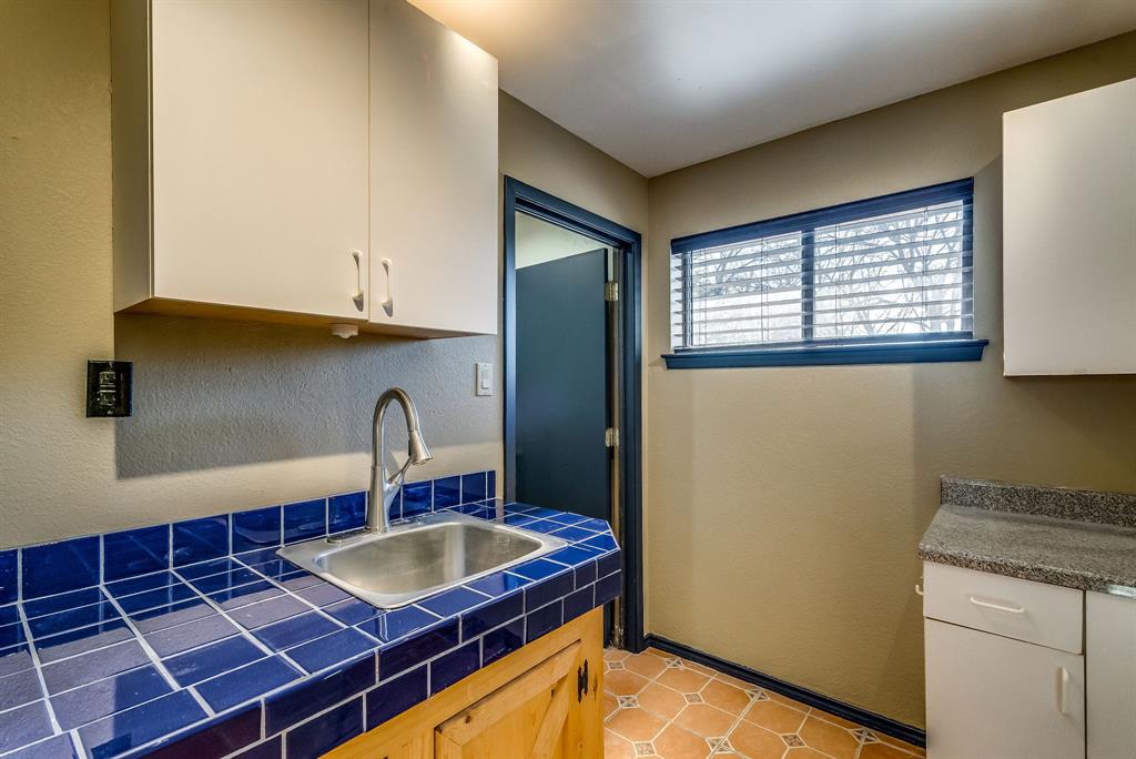 Lynch - Commercial Sale