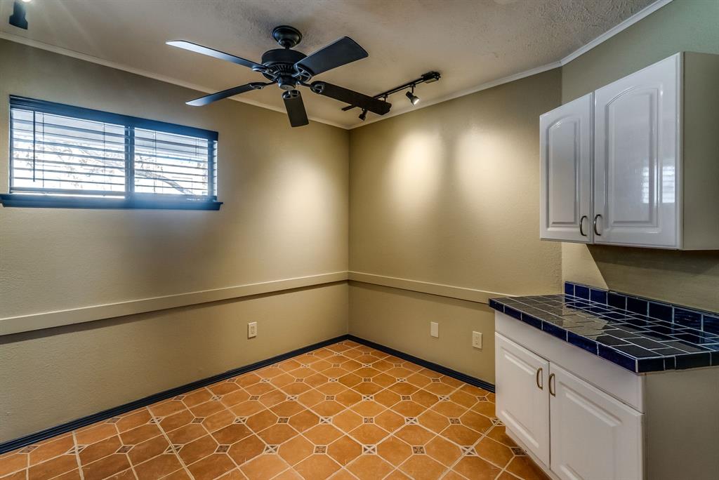 Lynch - Commercial Sale