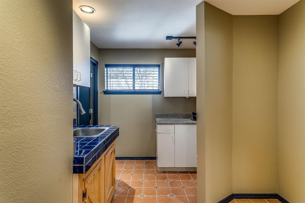 Lynch - Commercial Sale