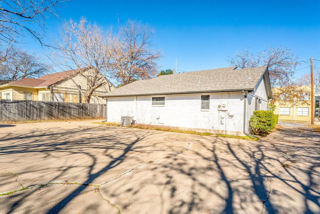 Lynch - Commercial Sale
