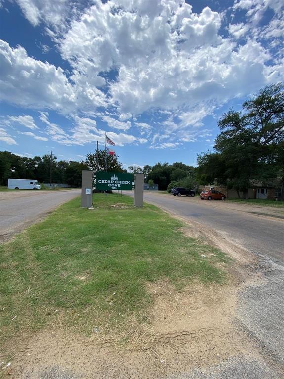 VERY NICE LOT AT AFFORDABLE PRICE ,THIS LOT HAS A SEPTIC IN IT, BRING YOUR MOBIL HOME,MODULAR HOME OR BUILD YOUR DREAM HOUSE ON IT ,YOU CAN BRING YOUR HORSES, TOO MANY THINGS TO BE LISTED , DON'T LET THIS ONE GO BY, WOUN'T LAST LONG.