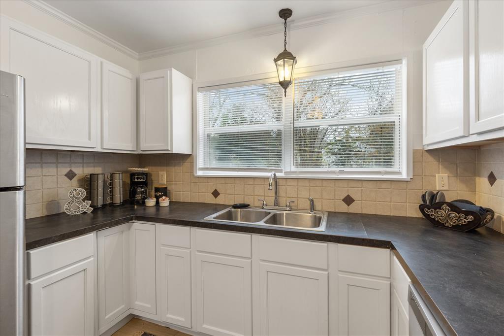 IH Burney - Residential