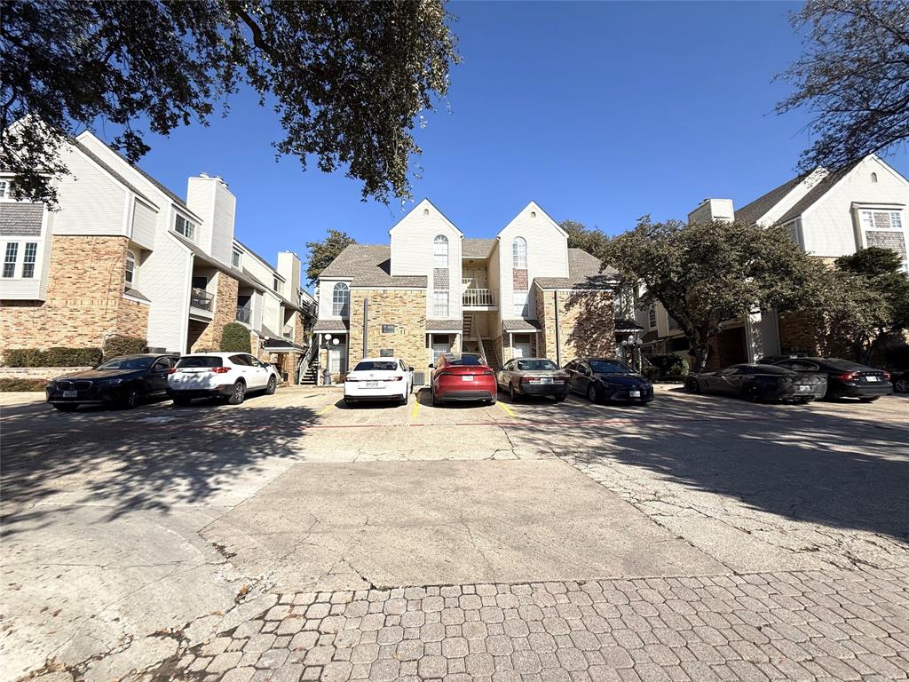 Parkway Quarter Condos - Residential
