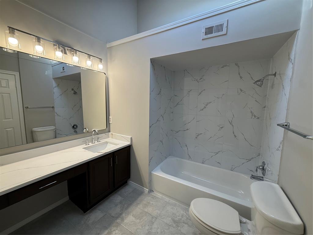 Parkway Quarter Condos - Residential