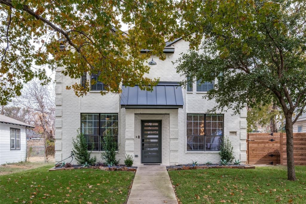 Welcome to 700 Martinique: A stunning home with designer touches in East Dallas' hottest new neighborhood of Mount Auburn! Completely move-in ready for its new owners, this gorgeous home has been fully remodeled and sits on a deep lot with a large backyard and 2-car epoxy floor garage, fully gated for privacy. New HVAC installed summer 2026! Perfect for entertaining, the first level has large living room and formal dining room with grass cloth wallpaper and gorgeous designer light fixture. The kitchen has quartz countertops, stainless steel appliances with gas cooktop and cozy breakfast area. Primary bedroom has coved ceiling with bright en-suite bathroom, separate shower and bath, double sinks and two closets! The oversized backyard has all the room for your creative ideas and electric gate for security. Minutes from White Rock Lake, Tenison Park Golf Course, Downtown, Uptown, and the Santa Fe Trail.