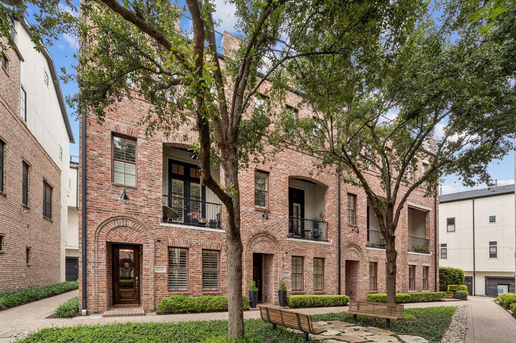Intown Homes Farmers Market - Residential