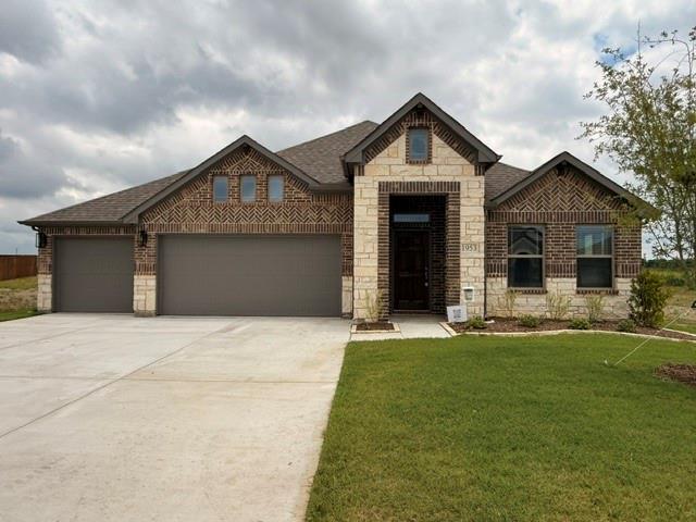 Welcome to Horizons at Bankston Estates
Your opportunity to invest ahead of the curve—affordable luxury in a rapidly growing community.
Designed with high-end, hand-curated finish-outs that deliver a truly custom feel. Built with lasting quality and crafted for modern living, our homes offer the perfect blend of style, comfort, and value. Unique plan offers 4 bedrooms & versatile office space, 3 car garage, the most incredible kitchen, and more.
Don’t miss your chance to get in early—elevated living starts here.