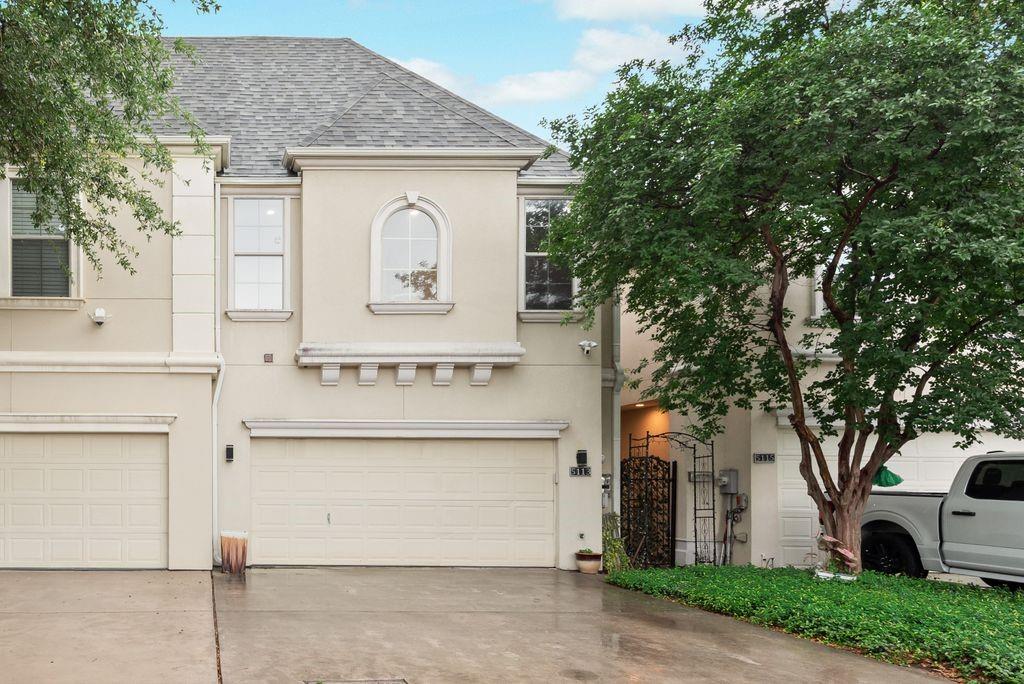 Renaissance Way Amd - Residential
