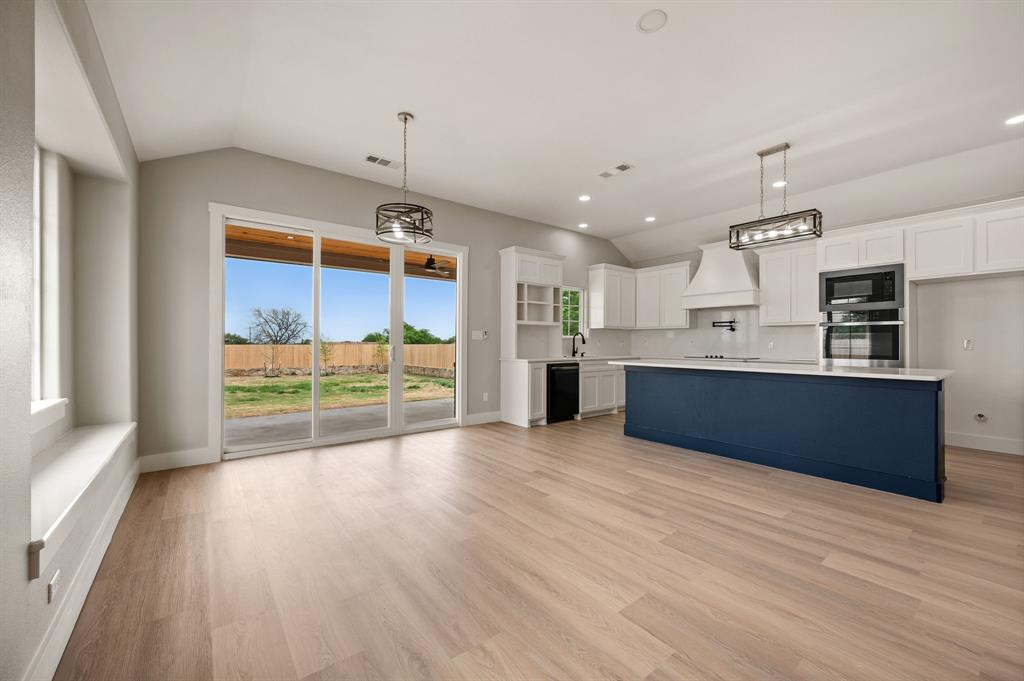 KYLIES COTTAGES - Residential