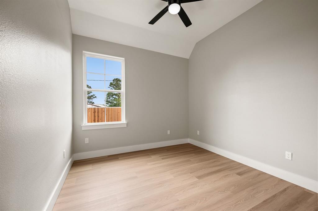 KYLIES COTTAGES - Residential