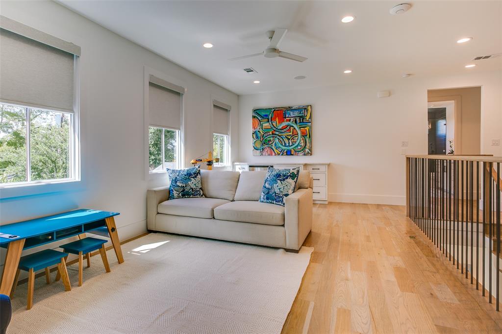 Shore Crest Estate - Residential