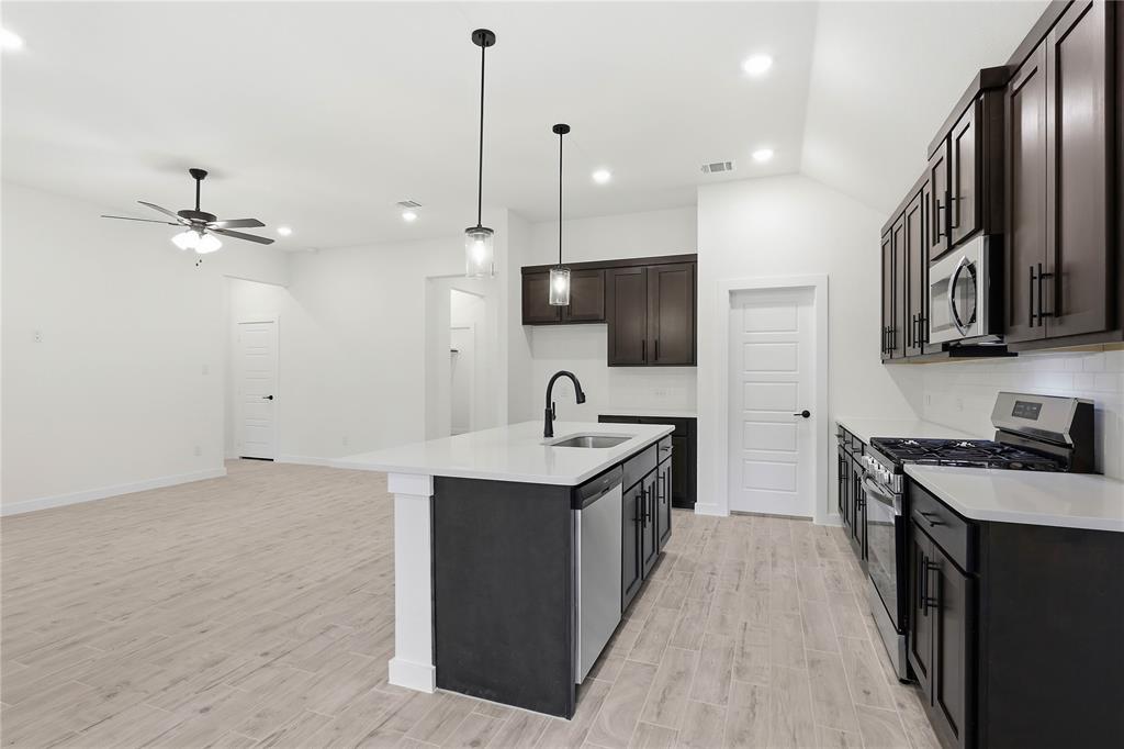 Meadow Lakes - Residential