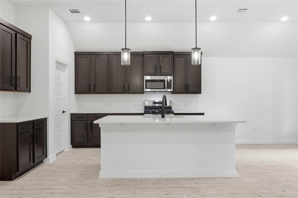 Meadow Lakes - Residential