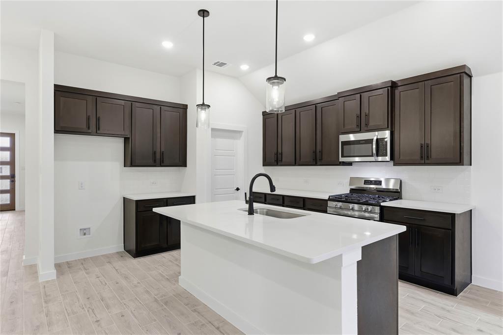 Meadow Lakes - Residential