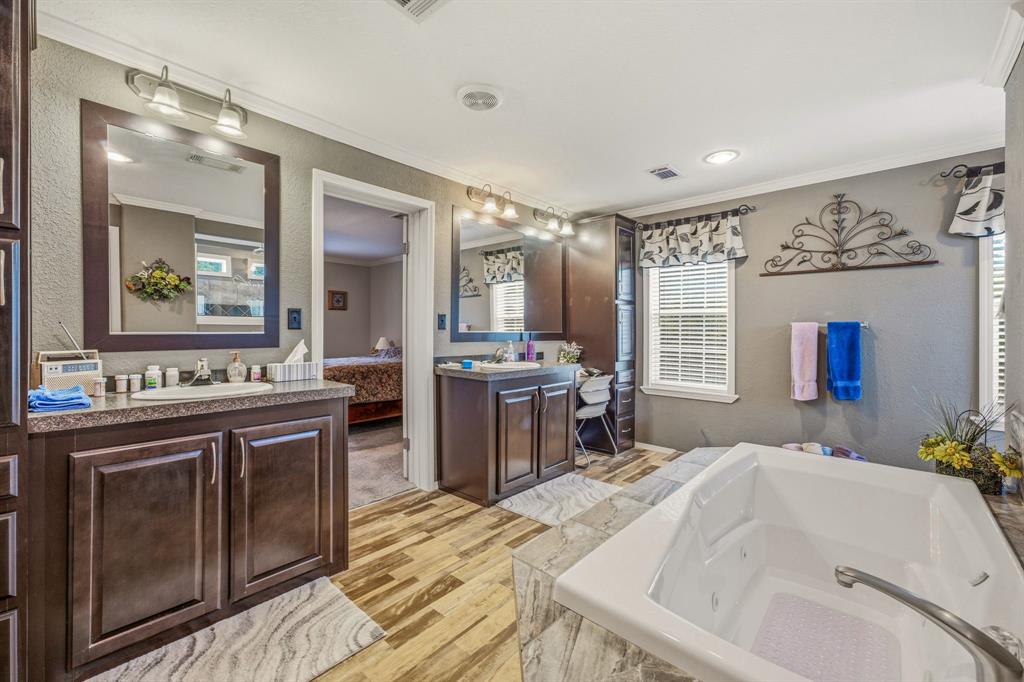 Oak Country Estates - Residential