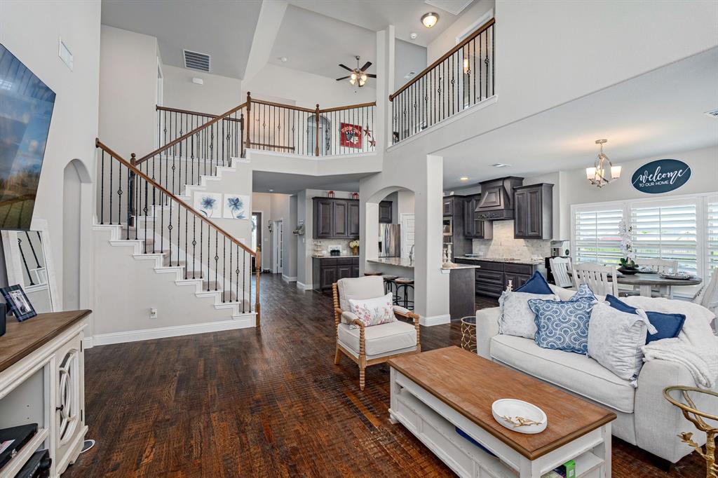 121 Majors - Residential