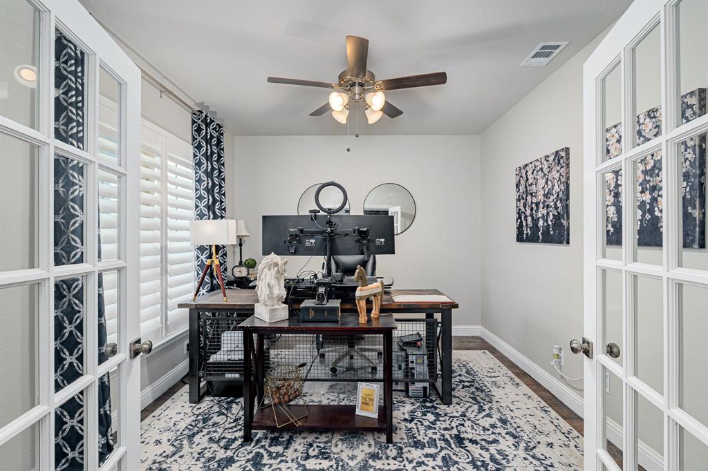 121 Majors - Residential