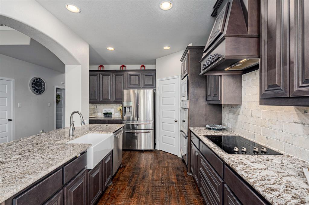 121 Majors - Residential