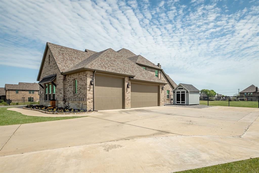 121 Majors - Residential