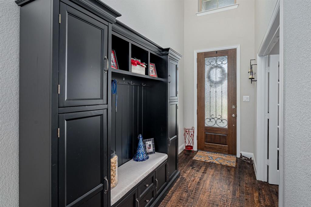 121 Majors - Residential